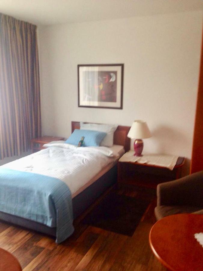 Ingrids Ferienwohnung Mit Balkon In Thiede Naehe See سالزجيتر المظهر الخارجي الصورة
