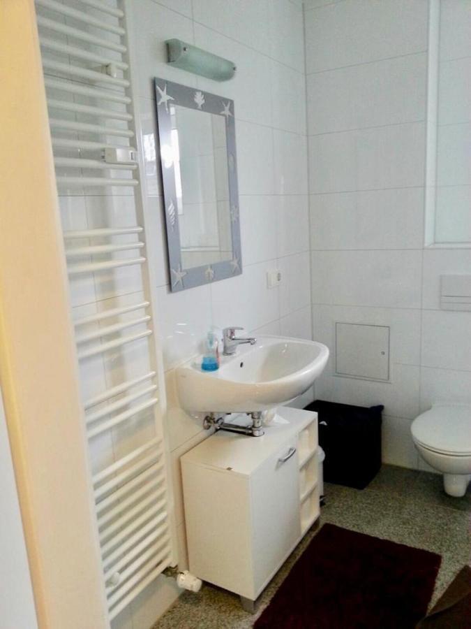Ingrids Ferienwohnung Mit Balkon In Thiede Naehe See سالزجيتر المظهر الخارجي الصورة